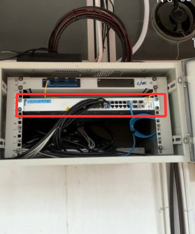 งานติดตั้ง Network Switch - โรงพยาบาลมะเร็ง